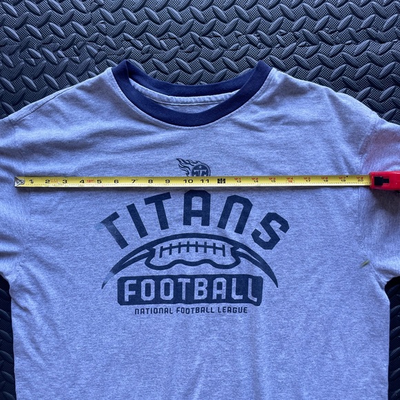 VINTAGE TENNESSEE TITANS REEBOK TEE - Picture 3 of 5